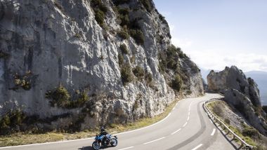 Suzuki GSX-8S 2023 il test in Provenza