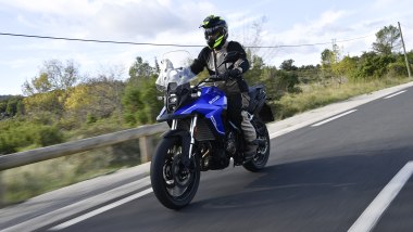 In sella alla Suzuki V-Strom 800SE
