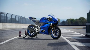 Yamaha R3 2025 - Profilo