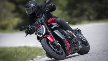 Ducati XDiavel V4 in azione