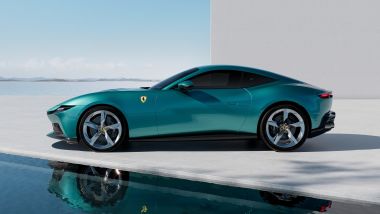 Vista laterale della nuova Ferrari Amalfi