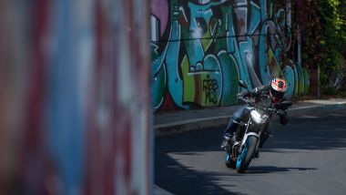 Yamaha MT-07 Y-AMT: in azione in ambito urbano