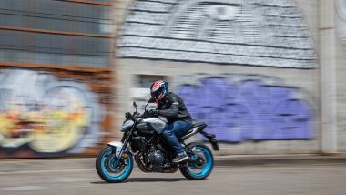 Yamaha MT-07 Y-AMT: la posizione di guida più sportiva non affatica