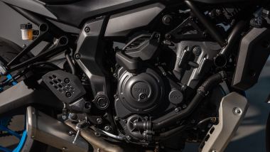 Yamaha MT-07 Y-AMT: la cover nasconde l'attuatore della frizione