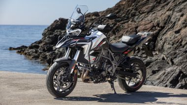 Benelli TRK 702 X vs Benelli TRK 702. Per entrambe, fanaleria full LED
