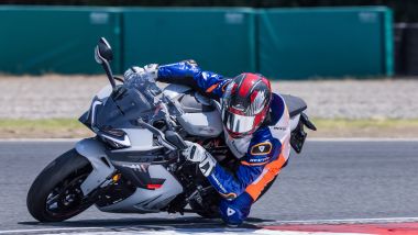 CFMoto 675SR-R: in pista è nel suo habitat
