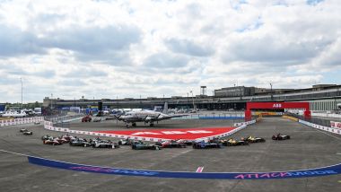 E-Prix Berlino 2024: azione in pista | Foto: Formula E
