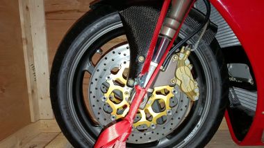 I freni Brembo della Ducati 996 SPS 1999