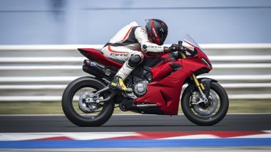 La Panigale V2 S con il completo Termignoni