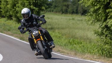 TVS Ronin 250, la luce a terra ridotta limita il piacere di guida