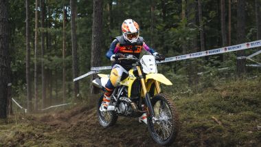 Suzuki DR-Z4 2026, ora il prezzo va gi&ugrave;