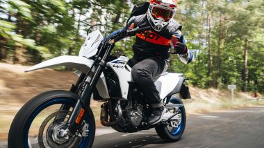 Suzuki DR-Z4 2025, il motard strappa sorrisi... il prezzo un po' meno