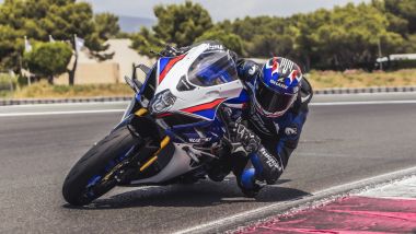 Nuova Suzuki GSX-R1000R, la ciclistica è stata aggiornata