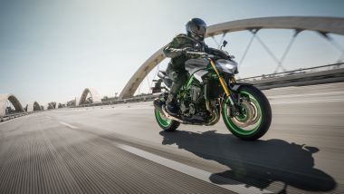 Kawasaki, svelati i colori 2026 della gamma Z