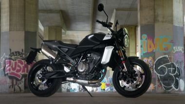 Comparativa naked ''entry'': la Honda Hornet 750 costa 8.650 euro f.c. (circa 9.000 euro con il Dynamic Pack)