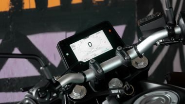 Comparativa naked ''entry'': la Yamaha MT-07 ha un bel display TFT di 5'' con connettività, l'unico con navigazione cartografica 