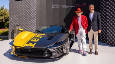 Ferrari Daytona SP3 Tailor Made, a Monterey asta benefica da guinness