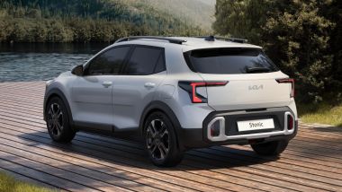 Kia Stonic 2026: vista 3/4 posteriore
