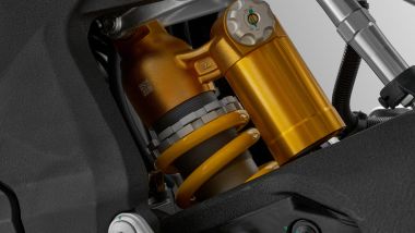 QJ SRK 921 RR: dettaglio del mono ammortizzatore regolabile