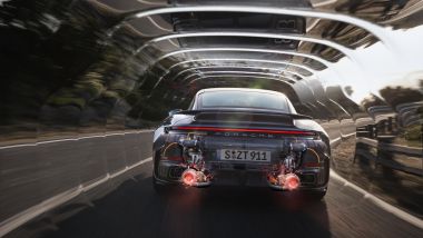 Nuova Porsche 911 Turbo S 2026 ha due turbo elettrici eTurbo