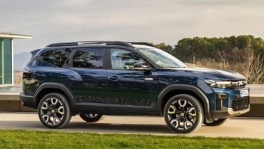 Dacia Bigster Hybrid 155, vista laterale