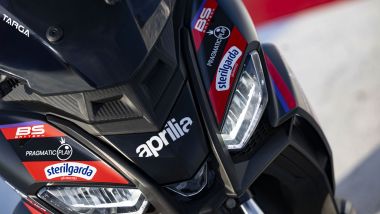 Aprilia SR GT Replica 2025: dettaglio del frontale