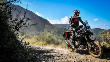 Voge Valico 800DSX Rally alla Sanremo-Sestriere. Controllo di trazione e ABS hanno un funzionamento invasivo, in offroad