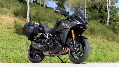 Suzuki GSX-S1000GX, 3/4 anteriore