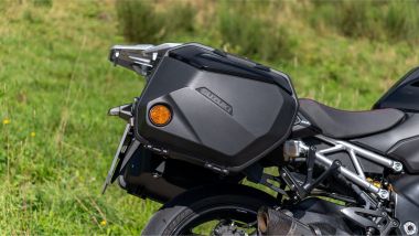 Suzuki GSX-S1000GX, le borse sono comprese sugli allestimenti Sport e Touring