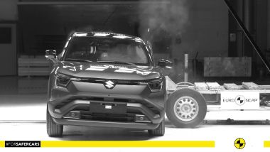 Toyota Urban Cruiser/Suzuki e-Vitara nella prova di impatto laterale