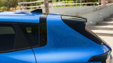 Kia EV4 Hatchback 5 porte, la finitura del terzo montante e lo spoiler