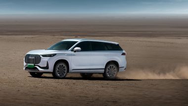 Jaecoo 8 è un nuovo SUV con motore plug-in hybrid