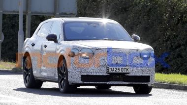 SUV elettrico Bentley in arrivo nel 2027