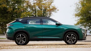 Dongfeng Mage, vista laterale