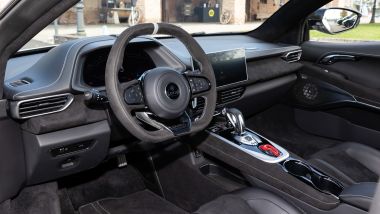 Lotus Emira Turbo SE, gli interni