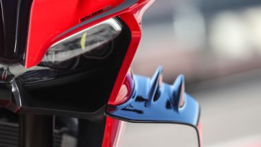 QJ Motor SRK 800 RR, le ali fanno scena, ma di dati tecnici sulle performance non ce ne sono