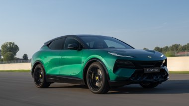 Il test della Lotus Eletre