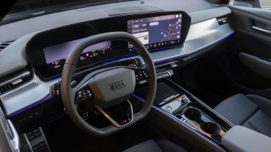 Nuova Audi Q3 2026, volante e plancia Audi Digital Stage