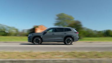 Al volante della Volkswagen Tayron 2.0 TDI R-Line Plus DSG 4MOTION