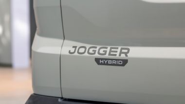Dacia Jogger Hybrid 2026 è più potente