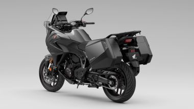 Honda NT1100 2026, il nuovo colore è disponibile sia sulla versione standard sia sulla DCT, sia sulla DCT Electronic Suspension