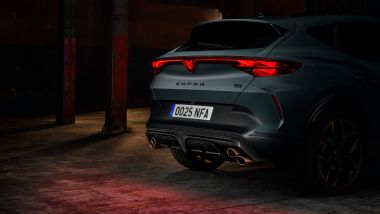 Cupra Formentor VZ5: segni particolari? Quattro...