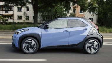 Toyota Aygo X Hybrid, la full hybrid più economica