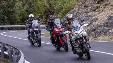 Comparativa globetrotter, Ducati vs Honda vs Guzzi: promosso il primo equipaggiamento, Michelin (Guzzi) e Pirelli (Honda, Ducati