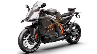 KTM 990 RC R 2026, due i colori disponibili, arancione e nero