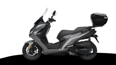 Peugeot Pulsion Evo Urban, di serie parabrezza e bauletto in tinta