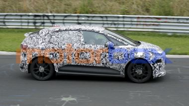 Nuova Audi A2 e-tron 2027, vista laterale