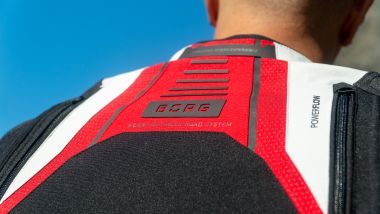 Rebelhorn Borg 2, sono presenti inserti in tessuto retro-riflettente