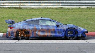 Denza Z: 3 motori elettrici, 900 CV?