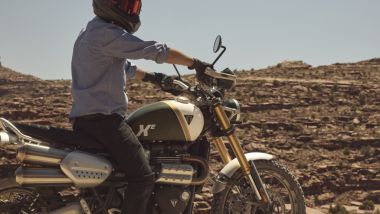Triumph Scrambler 1200 XE 2026, il bianco/verde è tra i nuovi colori ''premium'' (+600 euro)